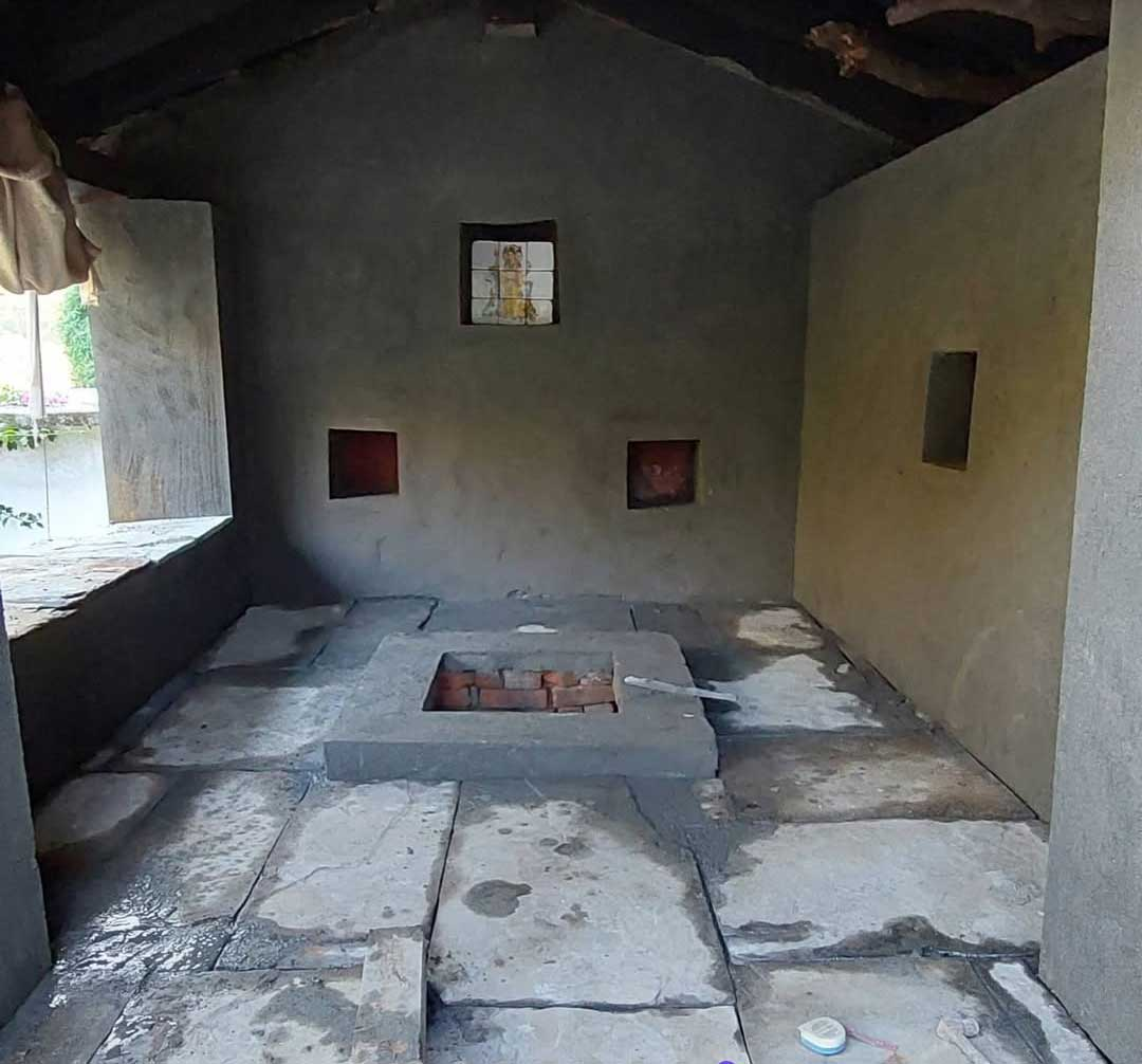 renovating the dhuni at Uma Giri Kutir, Taptkund Mahadev Mandir, Sailing, Bageshwar District, Uttarakhand, India. sustainable construction projects, renovations, relativelyLocal Nikol Giri, Nicole Jaquis, www.relativelylocal.com